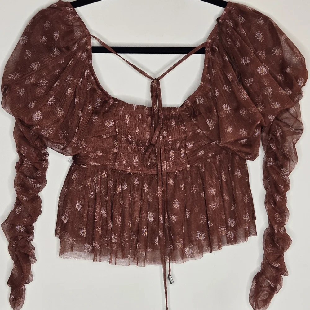 FREE PEOPLE Mesh Puff Long Sleeve Daisy Floral Tie Back Sweetheart Neckline Top